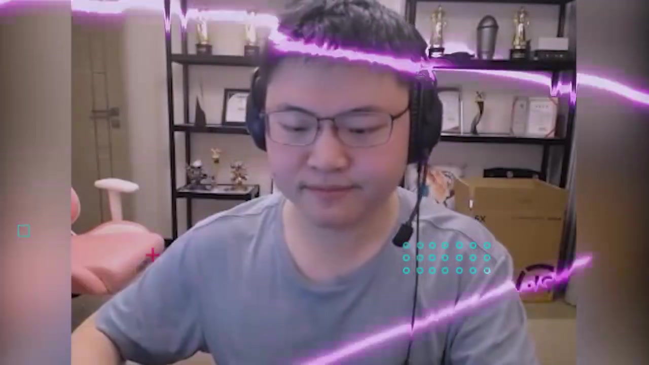Uzi四连跪后,掏出绝活完美R大四个:没怎么改,这么久没玩还会!